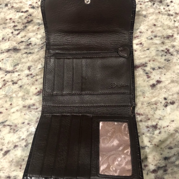 Brighton Wallett - Picture 2 of 2